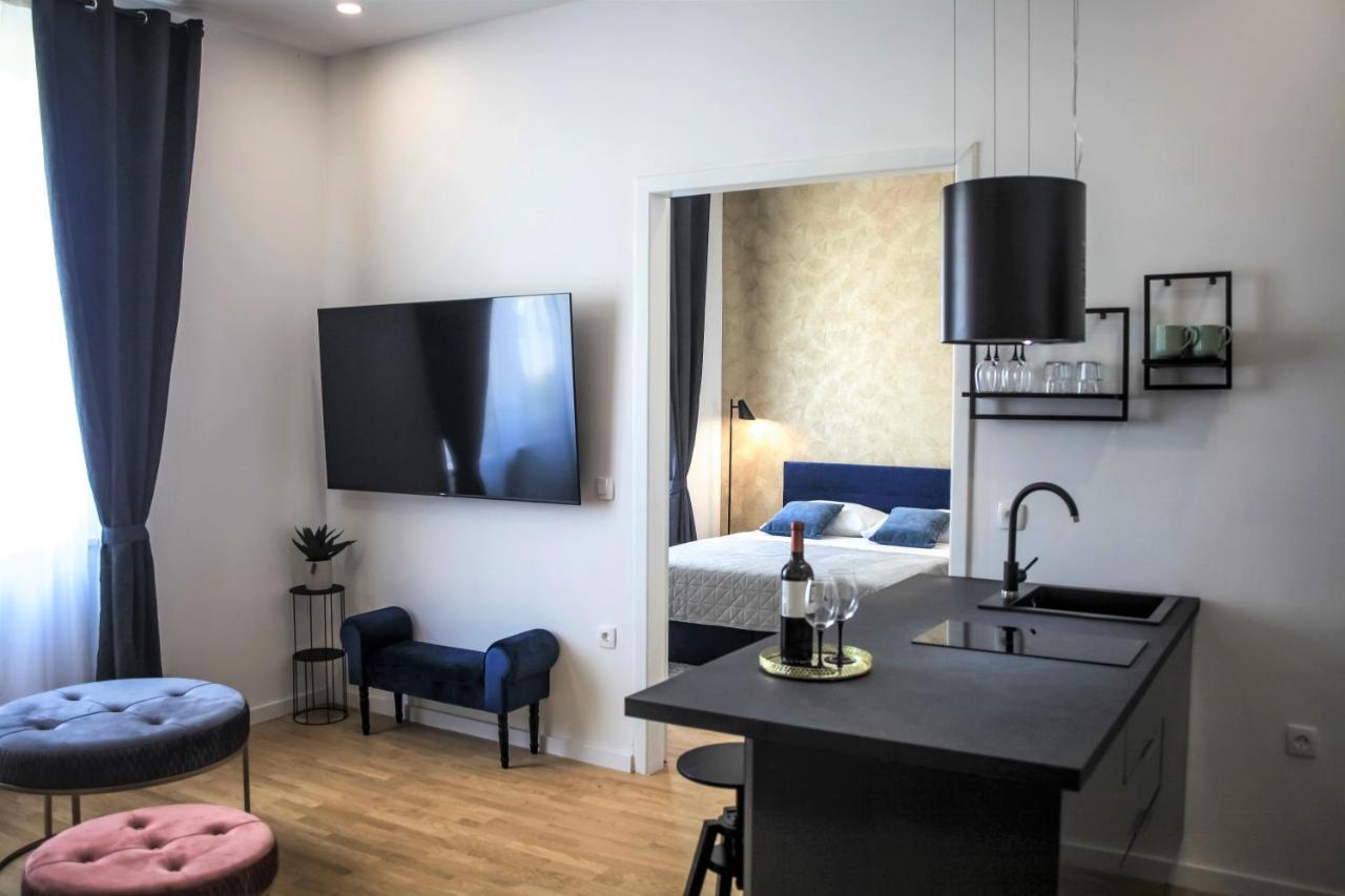 Hedone City Luxury Apartments With Free Parking Pula Exterior foto