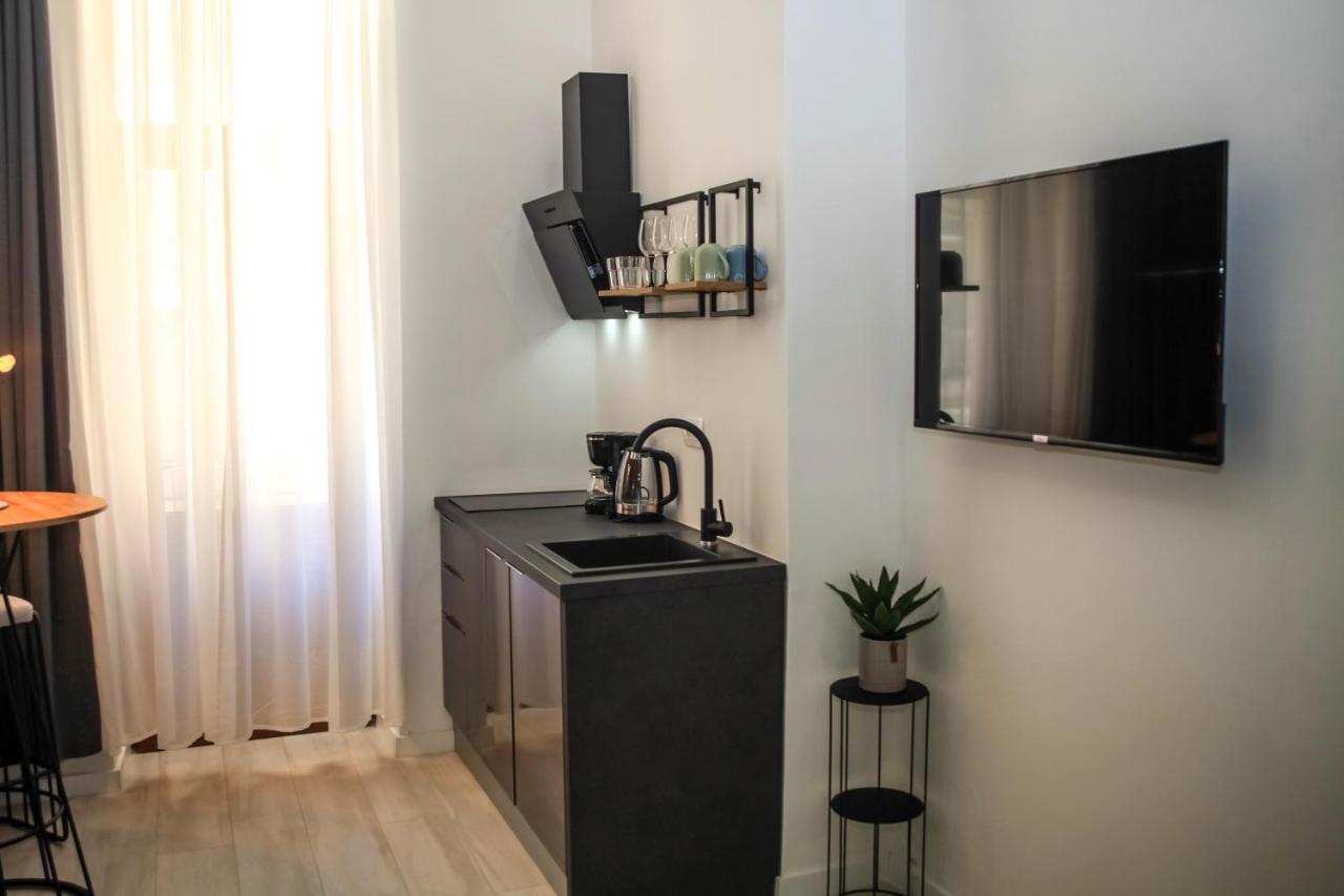 Hedone City Luxury Apartments With Free Parking Pula Exterior foto