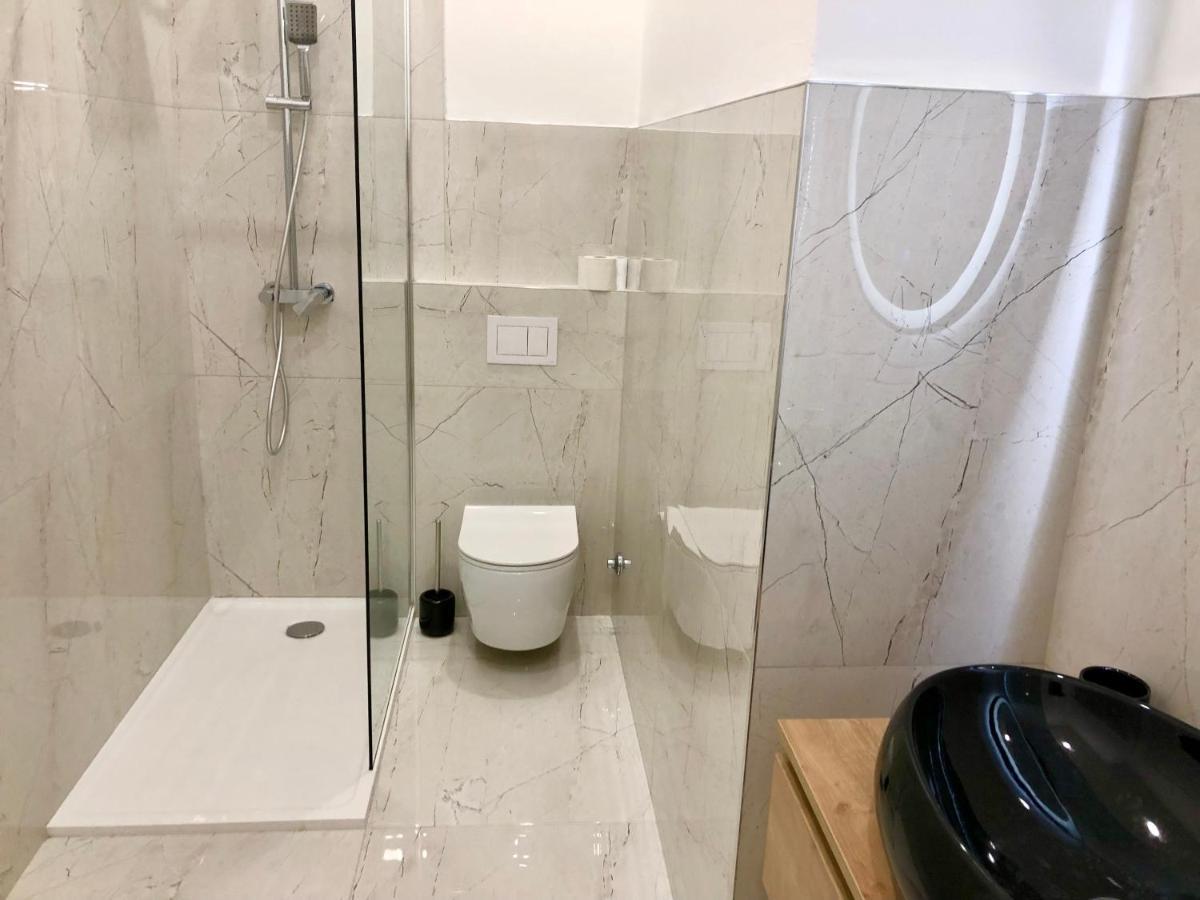 Hedone City Luxury Apartments With Free Parking Pula Exterior foto