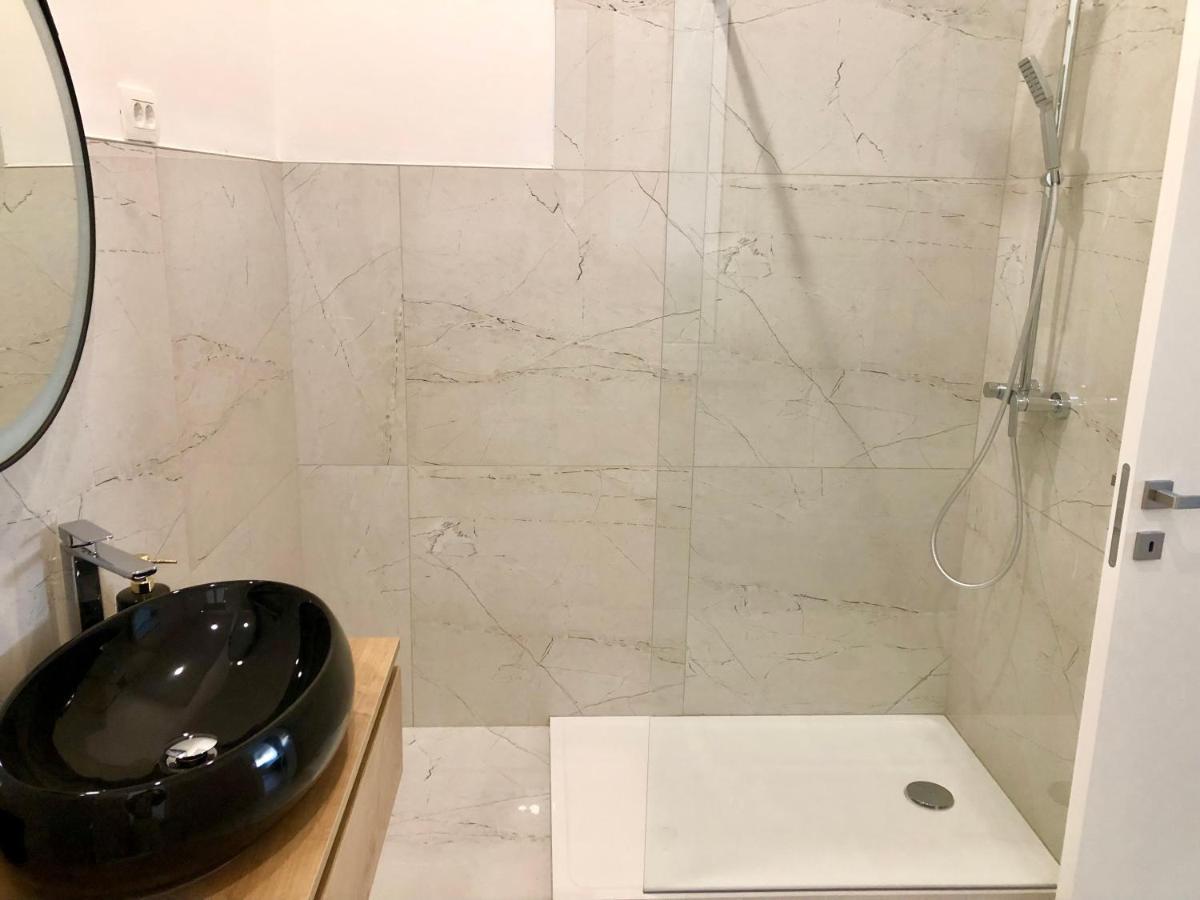 Hedone City Luxury Apartments With Free Parking Pula Exterior foto