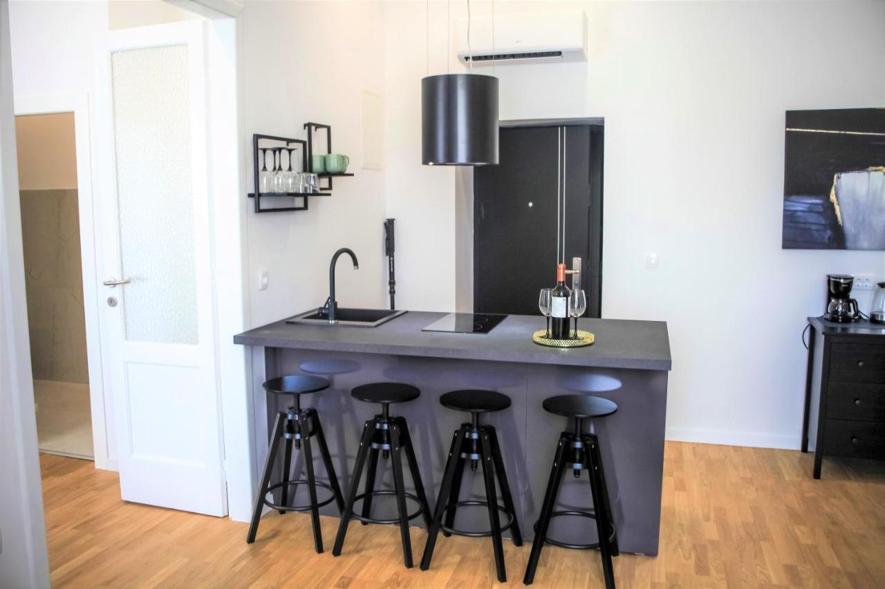 Hedone City Luxury Apartments With Free Parking Pula Exterior foto