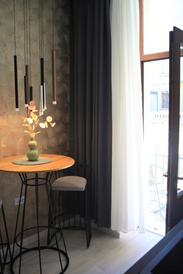 Hedone City Luxury Apartments With Free Parking Pula Exterior foto